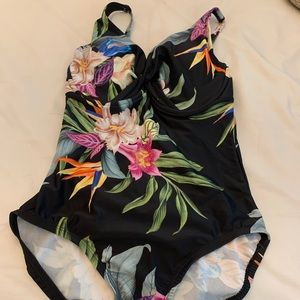 Kona sol swim nwot